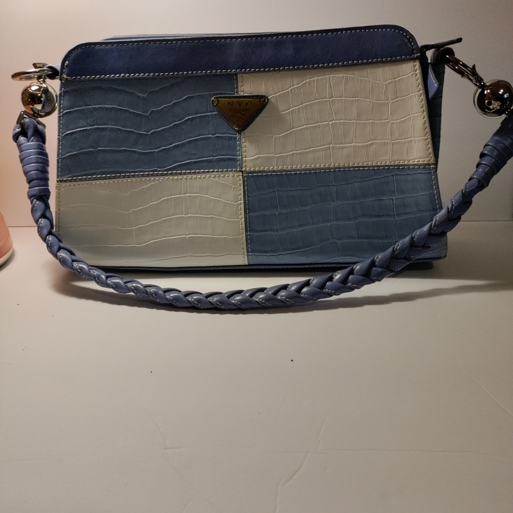 NYC hand bag purse blue and white